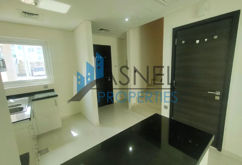 Vacant Corner Unit | Single Row | Ready for Move-In63747902146306114