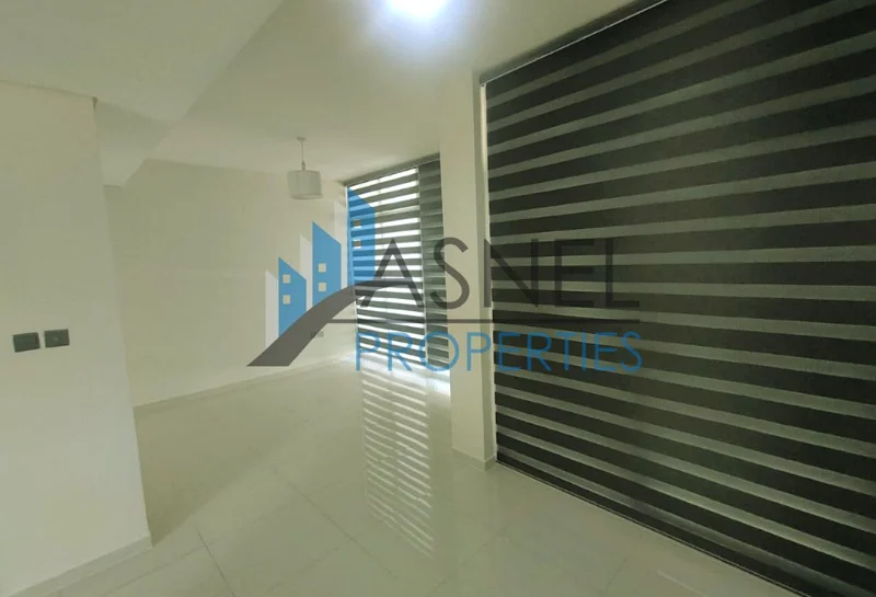 Vacant Corner Unit | Single Row | Ready for Move-In63747902146306112