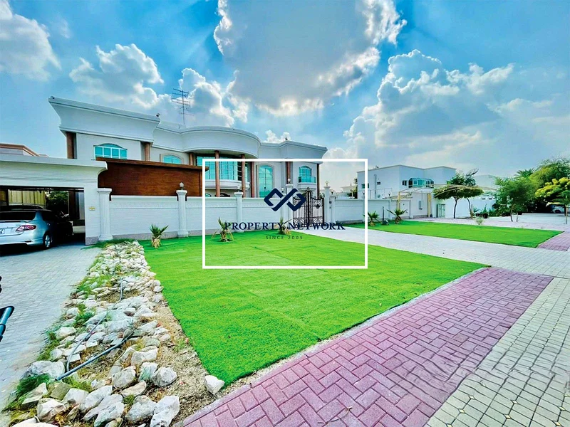 فيلايان واسعتان | مسابح خاصة | موقع متميز63914724482691111