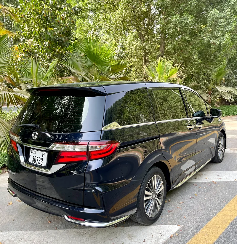 2019 Honda Odyssey luxury ,, perfect Condition,, GCC Specs ( 4 cylinder) “Light on fuel,63612063899267114