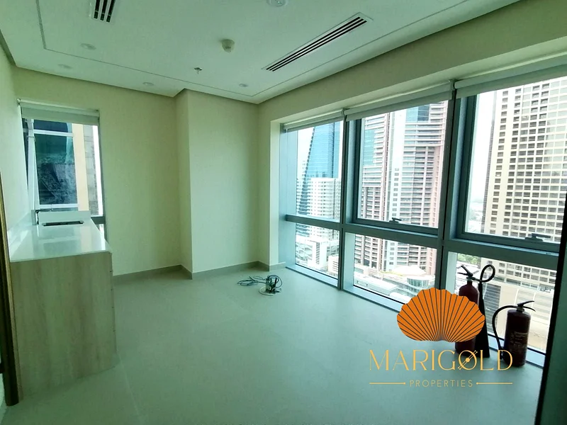 UPGRADED | FITTED | PREMIUM BUILDING | CONNECTED TO METRO63823787999361113