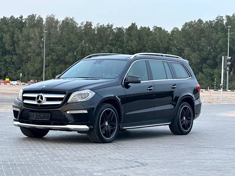 MERCEDES BENZ GL500 MODEL 2015 GCC CAR PERFECT CONDITION FULL OPTION PANORAMIC ROOF63613737469186111