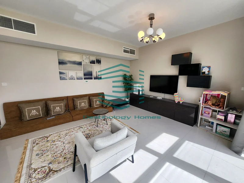 وحدة مفروشة بالكامل وجاهزة من مالك المستخدم بخمس غرف نوم63740770306690110