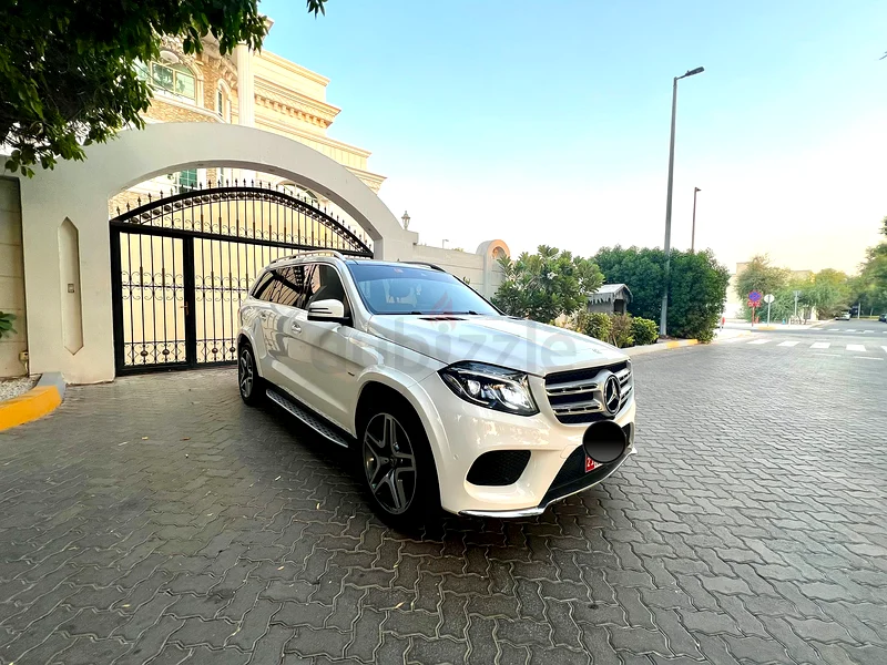 مرسيدس 400 AMG GLS توربو
Mercedes /GLS 400 / turbo 
الموديل : 2019  خليجي GCC63613462905347112