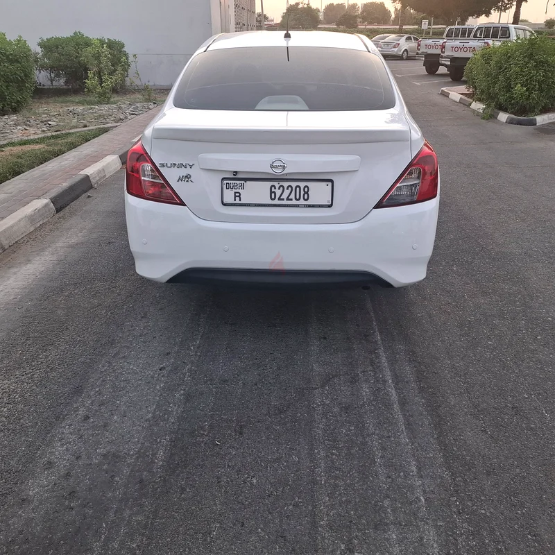 Nissan sunny GCC full options 202063612796043907114