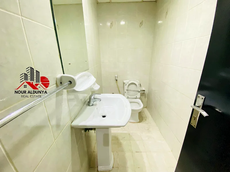 CLOSE TO STADIUM METRO. 3BHK+STORE. BALCONY. ONLY FAMILY. FREE GYM POOL PARKING63755891923587113
