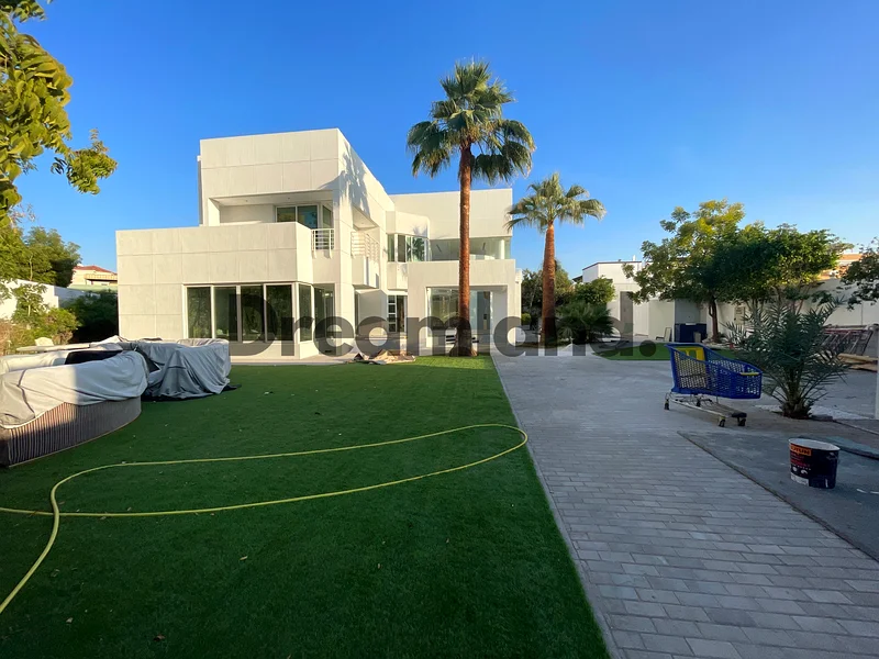Elegant 5BR with Pool | Basement | Great Layout63743312338689111