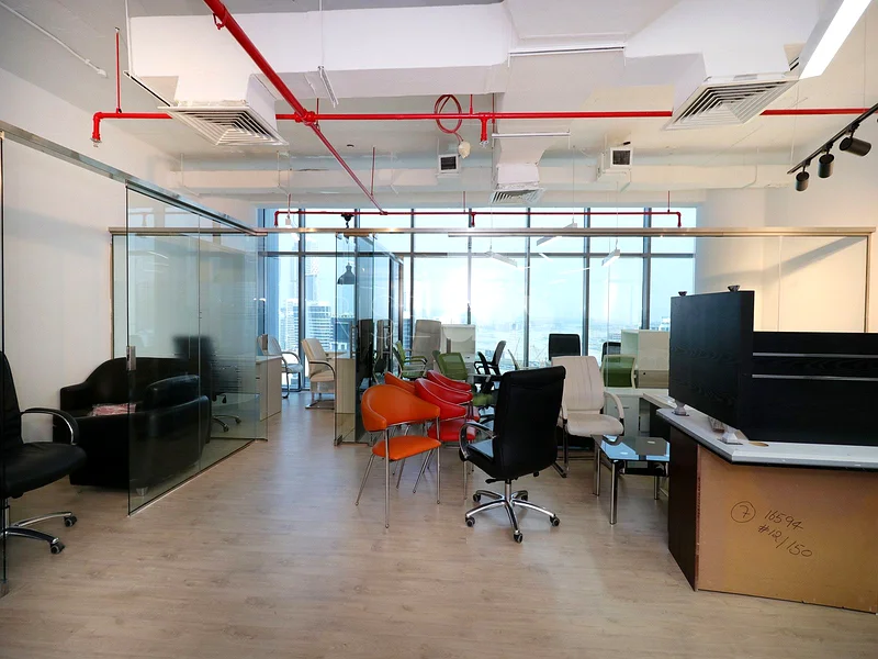 Fitted | Prime Location | Wood Partitions63826084627585114