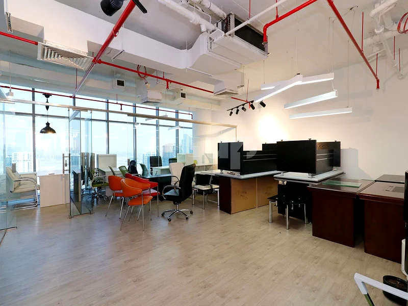 Fitted | Prime Location | Wood Partitions63826084627585112
