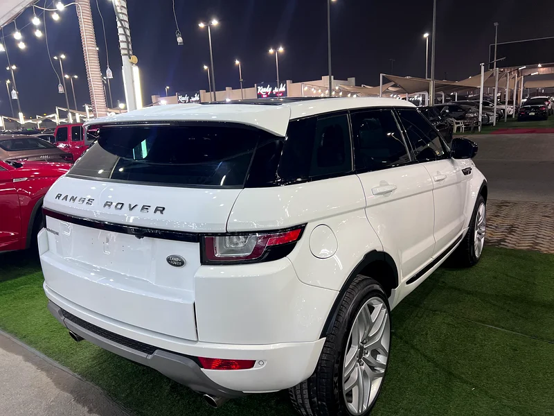 RANGE ROVER EVOQUE 2016 MODEL GCC  FULL OPINION FREE ACCIDENT ORIGINAL PAINT FULL SERVICE HISTORY63612089116289113