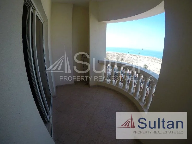 Amazing Sea View Studio Beach/Gym/Pool Access63861479705602111