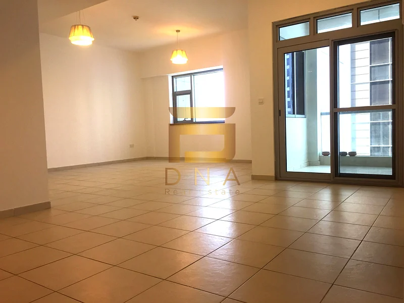 مطبخ مغلق تخطيط كبير إطلالة على المسبح طابق وسط63793188238849111