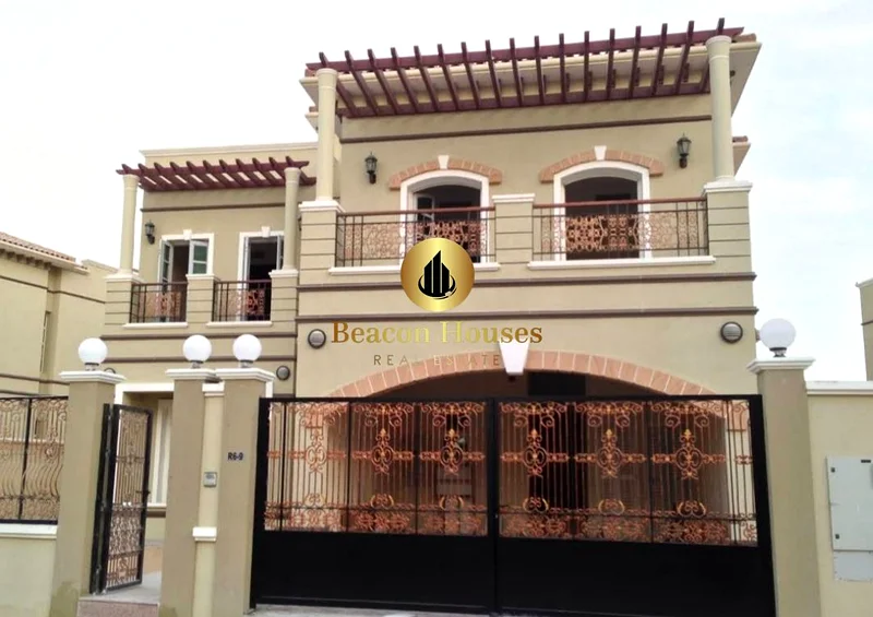 فيلا عائلية فاخرة للإيجار | مدينة دبي الرياضية63734347414147111