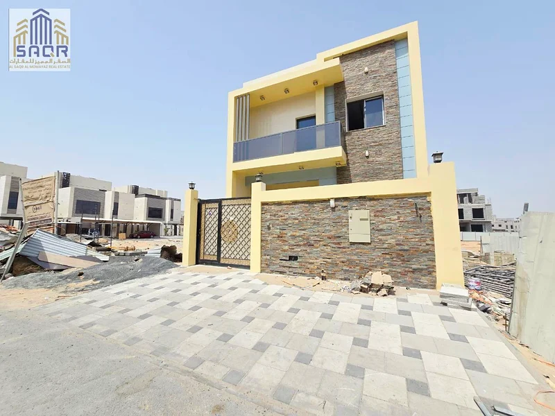 In a prime location, live or invest with a guaranteed return on investment, including fees.63884772258178110