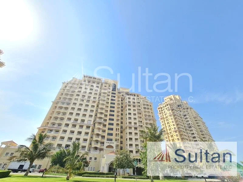 Huge 1 Bedroom Biggest Balcony Walkable To Beach63861479660417110