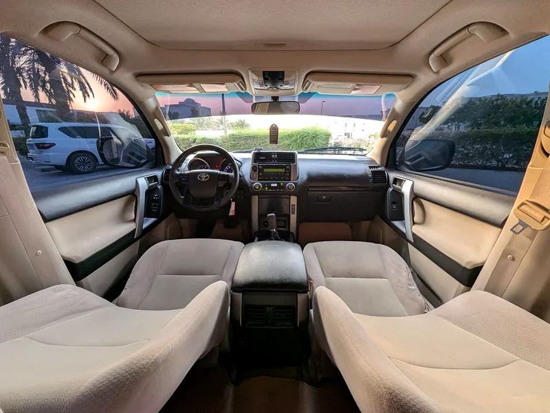 TOYOTA PRADO 2011 V4 2.7L 2DOORS ORIGINAL PAINT GCC IN EXCELLENT CONDITION63612451055235113