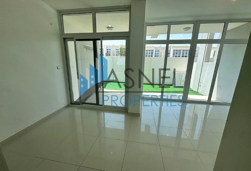 Spacious 3BR | Unfurnished | Prime Corner Unit63740962545794110