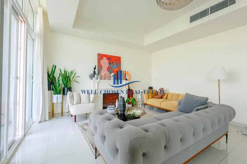 3BR+Maid | Corner Unit | Single Row64003482135555111