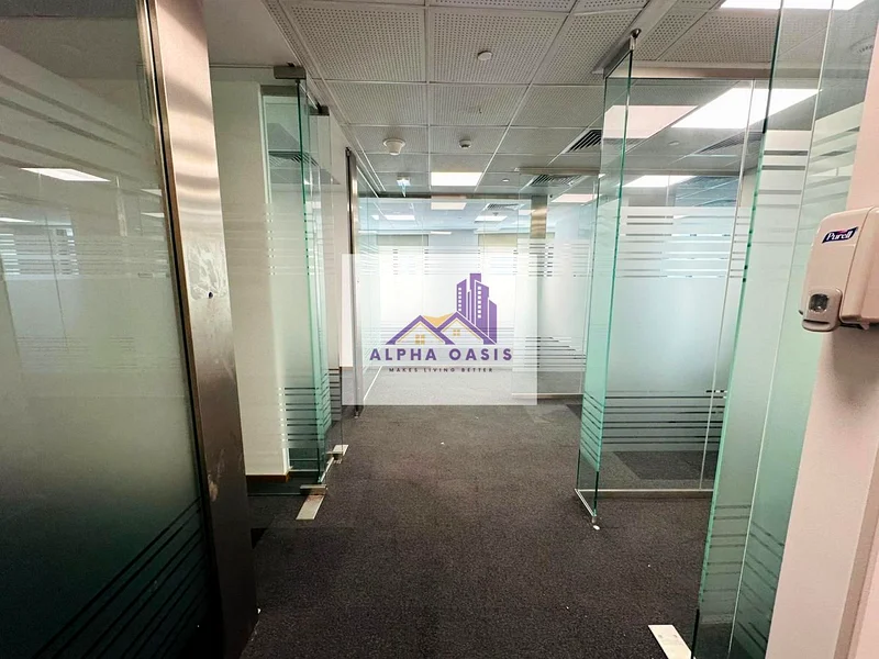 FITTED OFFICE | VACANT | PRIME LOCATION63615249418369111