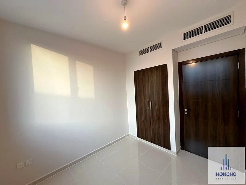 Spacious Layout | Modern | Corner Unit63741340768899112