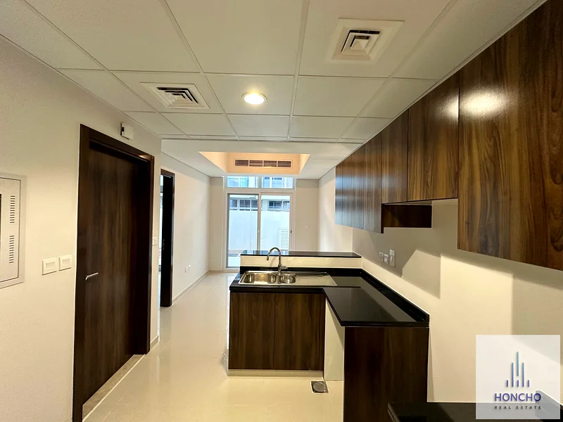 Spacious Layout | Modern | Corner Unit63741340768899114