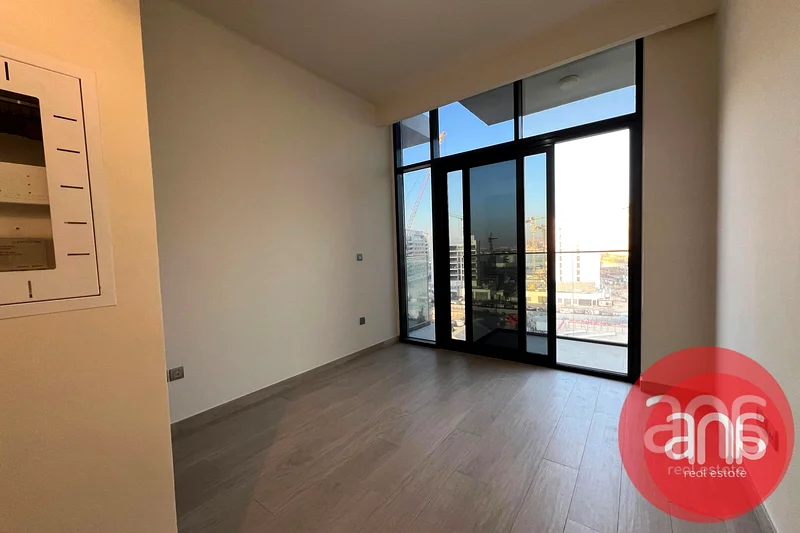 حصري | بدون تبريد | غير مفروش | شاغر63801246495618110