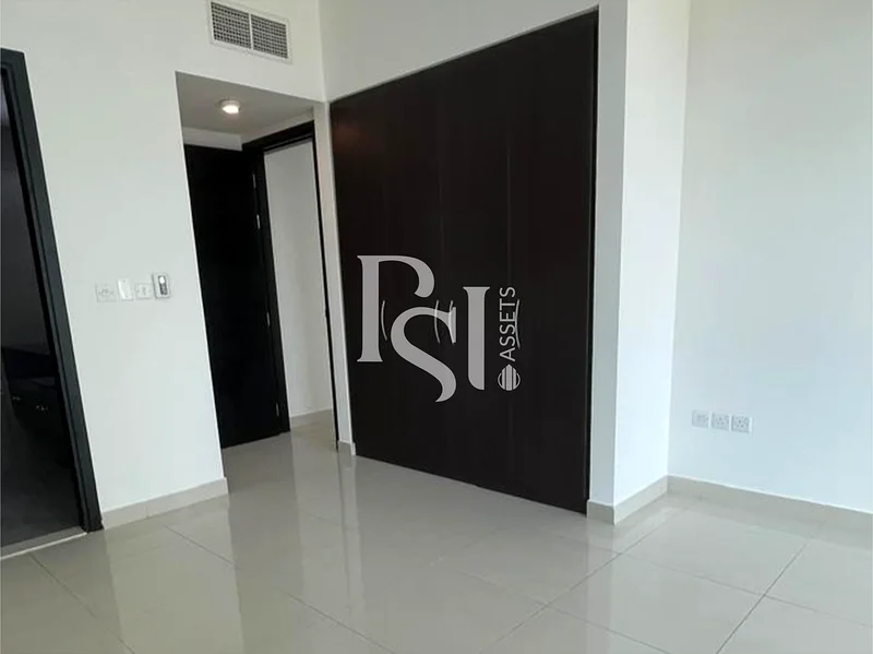مُسكن فاخر | طابق عالي | مرافق كاملة63845733387266113
