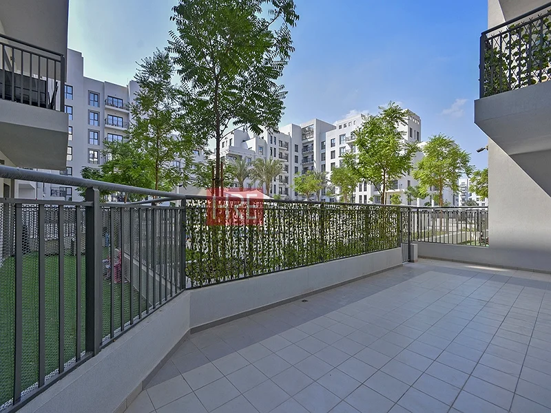 Podium Level | Vacant | Direct Access to Pool63951827205635111