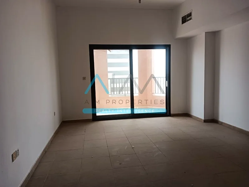 شقة أنيقة بغرفة نوم واحدة | راحة بدون مبرد ومنظر طريق خلاب63748105497090111