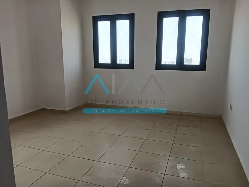 شقة أنيقة بغرفة نوم واحدة | راحة بدون مبرد ومنظر طريق خلاب63748105497090113