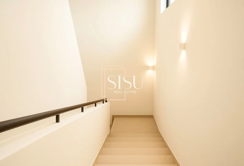Community Expert | Viewable | Prime Location63946851924355113