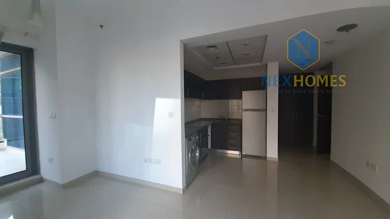 منظر على المارينا | طابق منخفض | بالقرب من محطة الترام64040257281027111