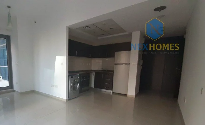 منظر على المارينا | طابق منخفض | بالقرب من محطة الترام64040257281027110