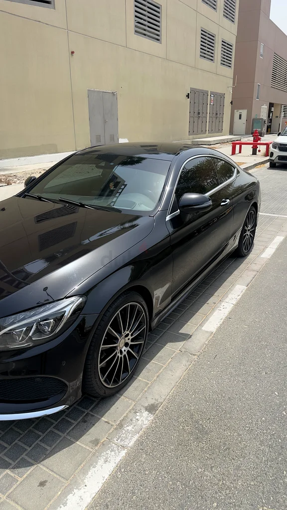 C300 coupe GCC Super clean and fully serviced63613133756674113