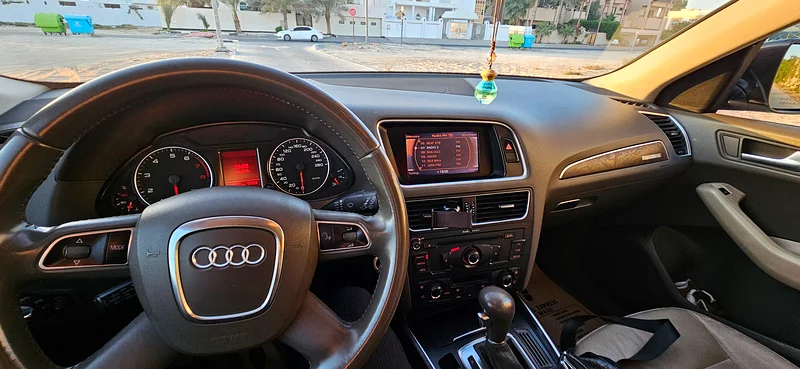 Audi Q563612087585539112