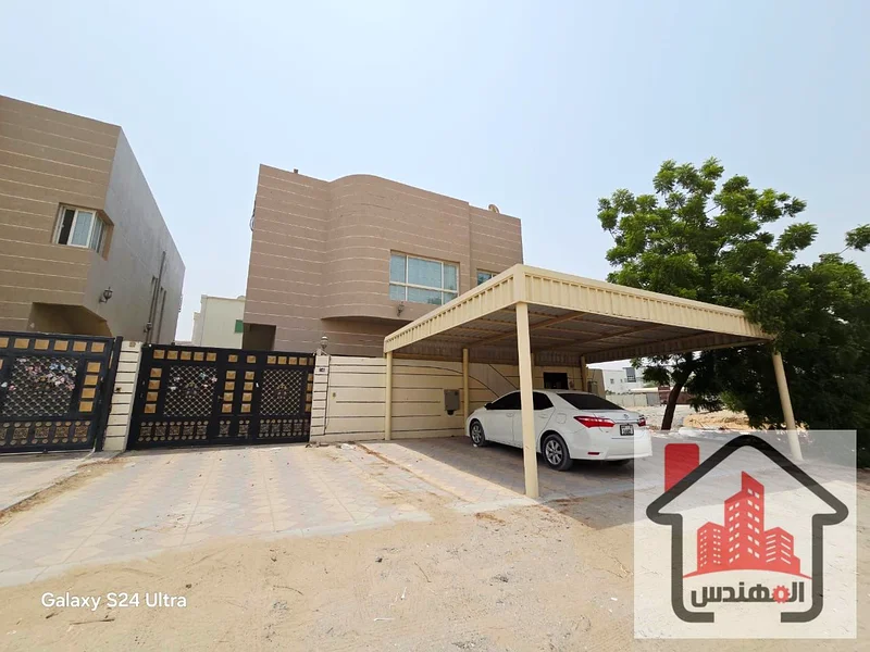 Partition villa for rent in al rawda1 ajman.  Ground floor 2 bedroom hall and 2 kitchen.  Yearly 55,000 AED.  1st floor separate.  There is 3 bedroom hall 2 washroom and kitchen.  Yearly 60,000 AED. ف63722633914114110