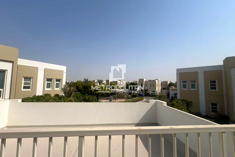 Corner Villa | Unfurnished | Huge Layout63654981069954114
