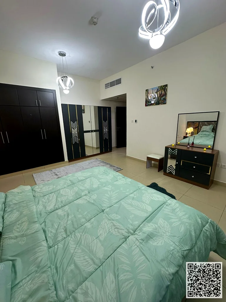 For monthly rent in Ajman - a one-bedroom apartment with a hall. The apartment is fully furnished with new, very elegant furniture, a fully equipped k63837374854785110