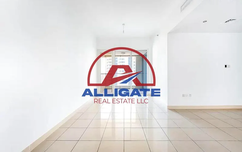 عرض خاص مع إطلالة على البحر || طابق عالي وصيانة ممتازة64040580853251112