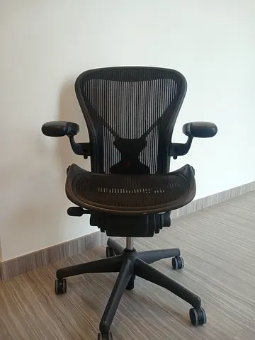 Herman Miller Aeron Office Chair Fully Loaded Good Condition