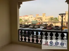 Large Studio Pool/Beach/Mall Access