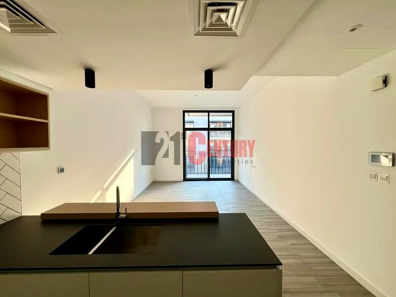 Modern 1 BR | Unfurnished | 2 Cheques63788032693250113