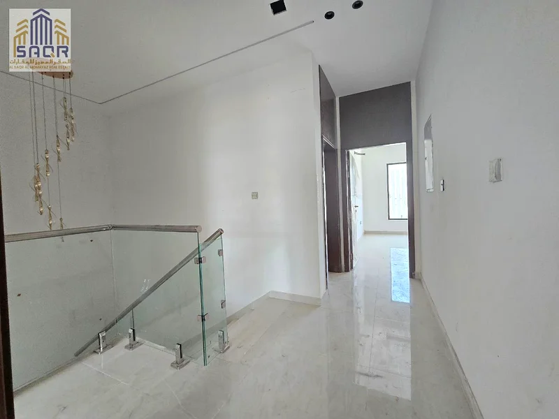 Behind the Chinese market / next to the forest garden / 4-room villa for sale / freehold63884771586433113