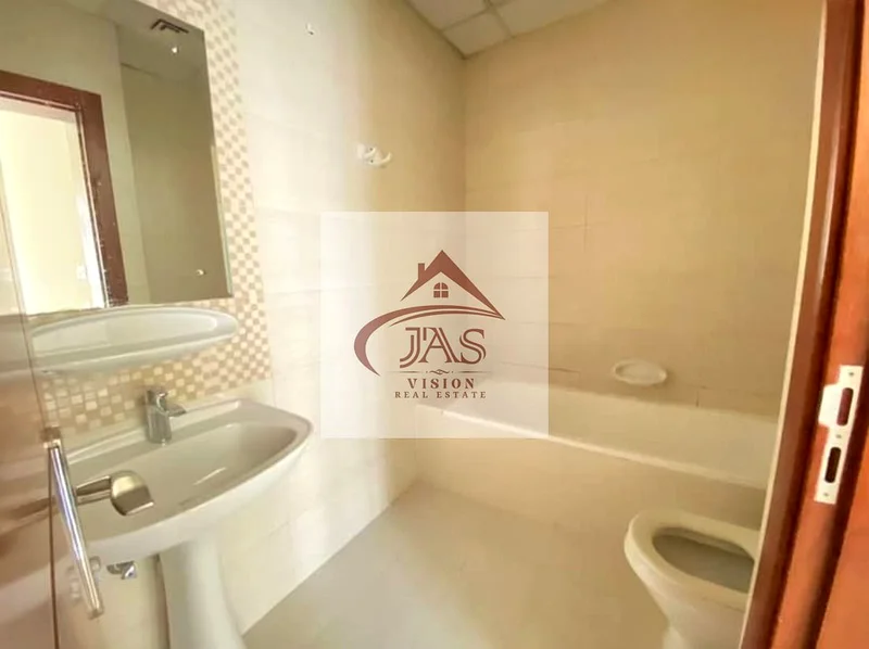 Prime Location | High ROI | Spacious and Bright Layout63978120723458111