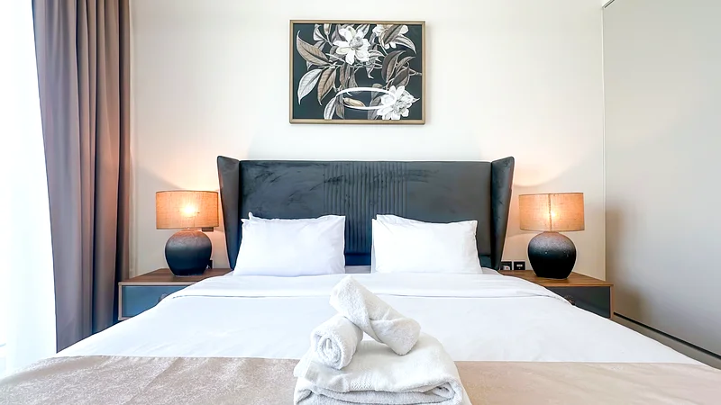 Full sea view 2brw/beach access63830029996546112