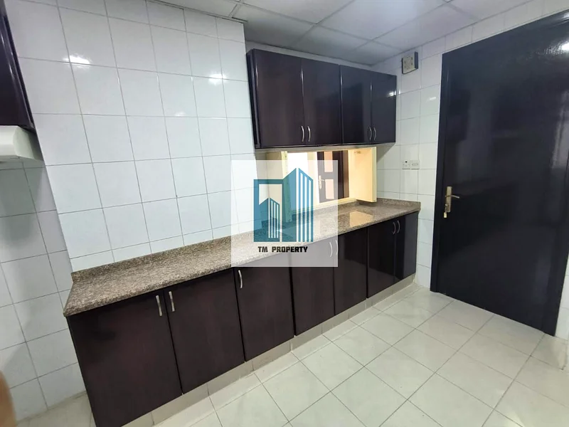 شقة 3 غرف نوم متاحة، شقة كبيرة، منطقة جميلة، سعر منخفض، اتصل بسرعة63625224337025112