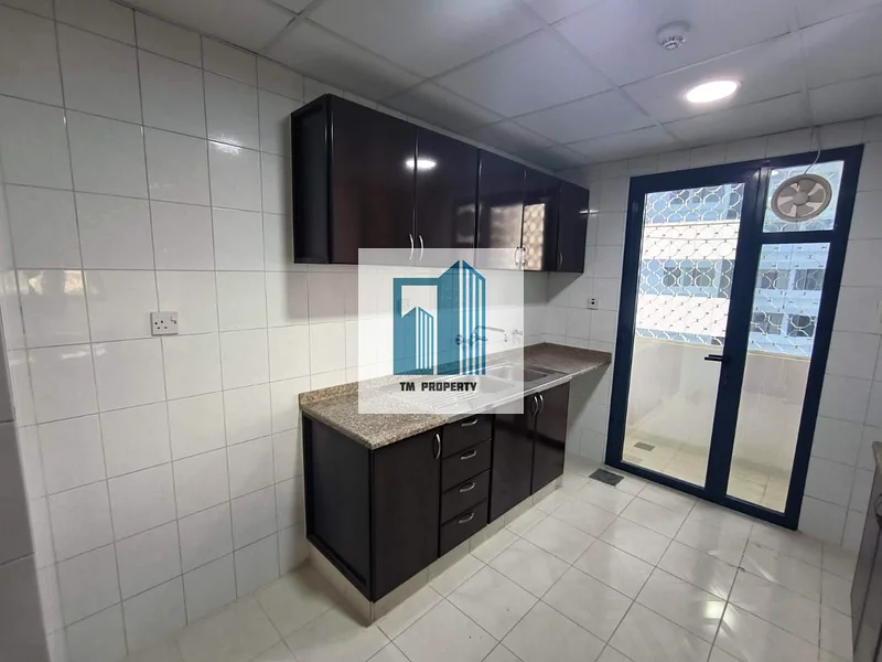 شقة 3 غرف نوم متاحة، شقة كبيرة، منطقة جميلة، سعر منخفض، اتصل بسرعة63625224337025113