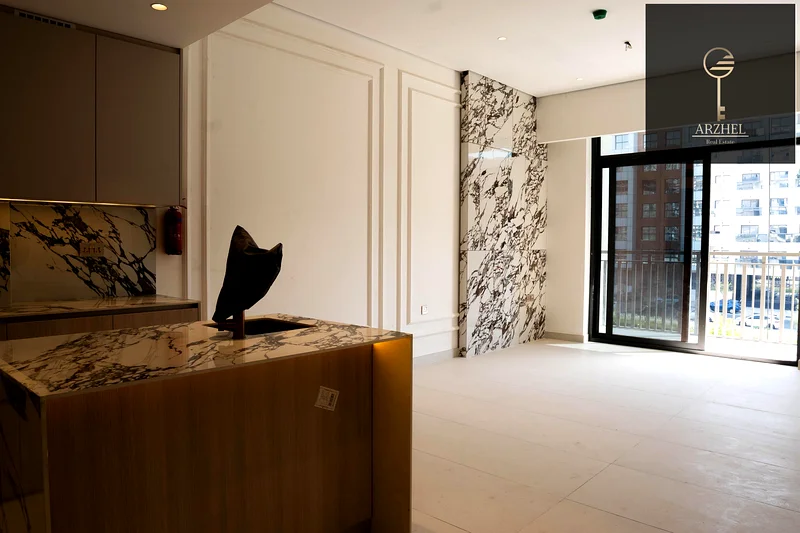 Community View | Luxury | Spacious Layout | Balcony63765382764291112