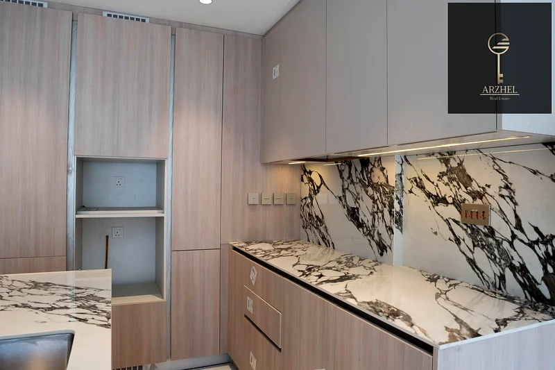 Community View | Luxury | Spacious Layout | Balcony63765382764291111