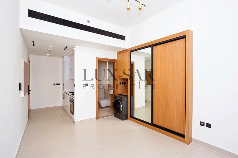 Unfurnished | Prime Location | Spacious63787388464643112